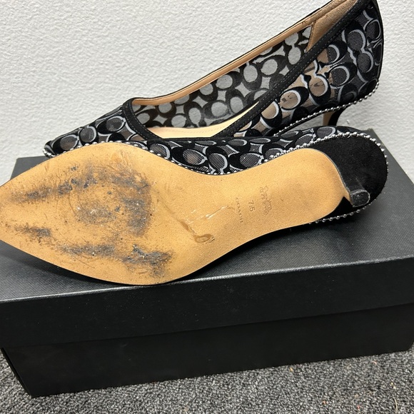 COACH: Jackie Sig Blk Mesh Pump - Picture 5 of 7